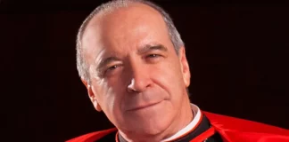 La cirugía de cadera a la que sería sometido este viernes el cardenal Nicolás de Jesús López Rodríguez por las fracturas que sufrió el pasado martes, fue pospuesta para la próxima semana, informó el padre Manuel Ruiz a Diario Libre. El cambio de fecha se debió a la ausencia del anestesiólogo, quien se encuentra fuera del país.