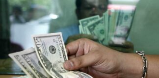 Dólar se vende hoy a la tasa más alta de la última década