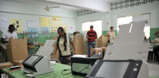 Las fallas tecnológicas reveladas por la Junta Central Electoral (JCE) despertaron los fantasmas que atormentaron al país hace cuatro años, cuando se suspendieron las elecciones municipales en febrero del año 2020.