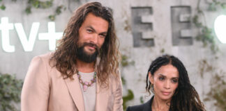 La historia de amor entre Lisa Bonet de 56 años y Jason Momoa de 44, ha llegado a su fin, luego de 18 años de unión y dos hijos en común. Este martes Bonet realizó la solicitud de divorcio oficialmente.