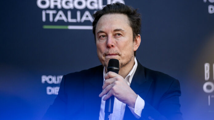 Musk respalda la idea de que habrá 1.000 millones de robots