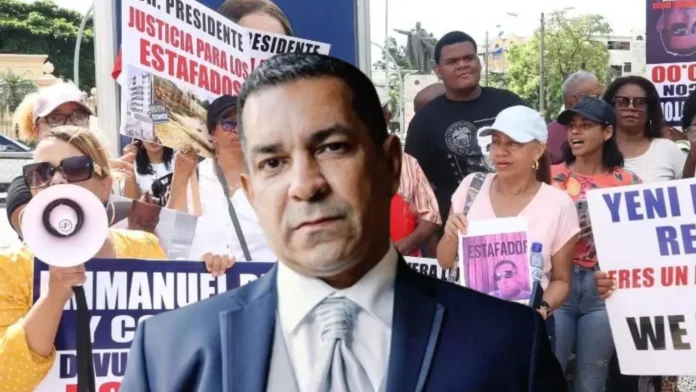 Aplazan para el martes solicitud de medida de coerción en caso nido La Oficina de Atención Permanente del Distrito Nacional, aplazó para el martes 9 de enero, el conocimiento de solicitud de medida de coerción contra Emmanuel Rivera Ledesma, así como a otros seis involucrados en la supuesta estafa millonaria desarticulada a través del denominado caso Nido.