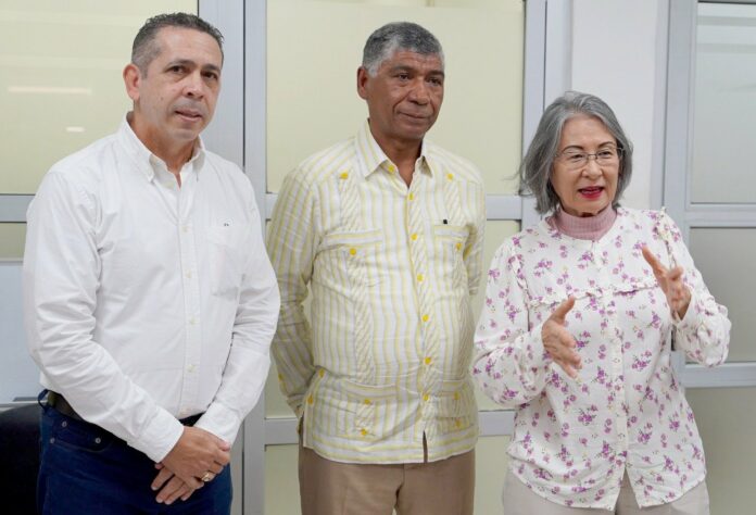 Diego Pesqueira asume Dirección de Comunicaciones del Minerd