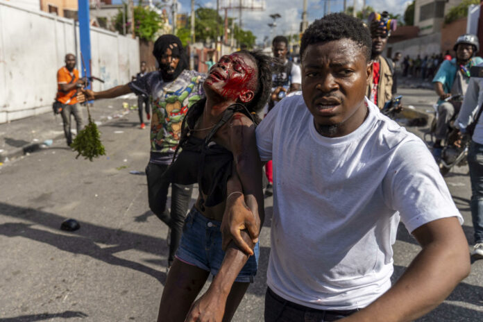 Varias protestas se han registrado en localidades del noroeste, norte y noreste de Haití luego de que el exlíder golpista Guy Philippe llamara a la desobediencia civil, según reportan medios locales del vecino país.