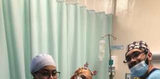 El Hospital Universitario Maternidad Nuestra Señora de la Altagracia (HUMNSA) registró el primer nacimiento del año 2024, una bebé que llegó al mundo en perfecto estado de salud vía parto vaginal justo a las 12:00 de la media noche.