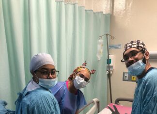 El Hospital Universitario Maternidad Nuestra Señora de la Altagracia (HUMNSA) registró el primer nacimiento del año 2024, una bebé que llegó al mundo en perfecto estado de salud vía parto vaginal justo a las 12:00 de la media noche.