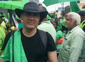 El presidente Luis Abinader ordenó la libertad inmediata del Dr. Wazar Gómez, quien fue detenido este viernes mientras protestaba pacíficamente y expresaba sus inquietudes al mandatario sobre la salud en la provincia San José de Ocoa.
