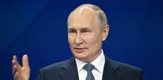El presidente ruso, Vladímir Putin, ha sido registrado como candidato para los comicios presidenciales del 17 de marzo, en los que se presentará a la reelección para un quinto mandato de seis años al frente del Kremlin, anunció hoy la Comisión Electoral Central (CEC).