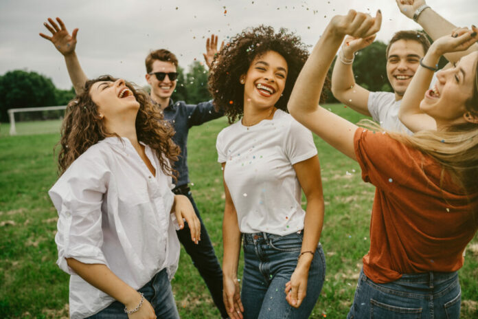 Hoy se celebra el Día Nacional de la Juventud en el país El 31 de enero de cada año se celebra el Día Nacional de la Juventud en la República Dominicana en honor al sacerdote San Juan Bosco, quien es considerado como el "Padre y Maestro de los Jóvenes".