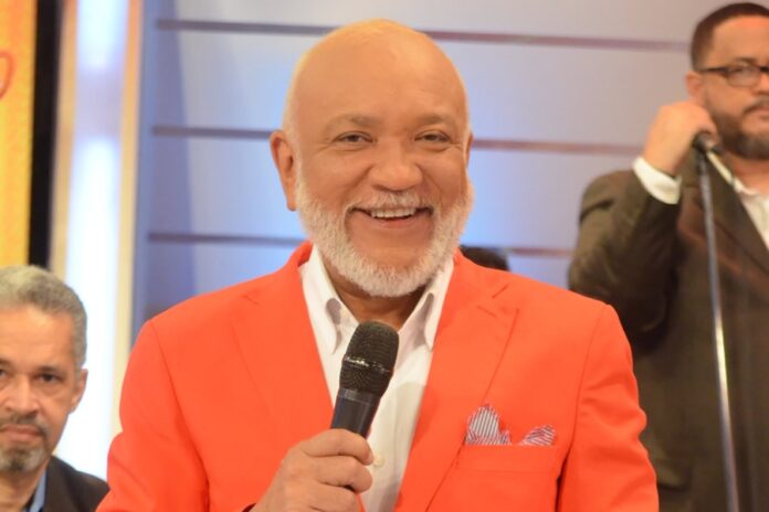 Regresa el programa "Divertido con Jochy" El comunicador Jochy Santos anunció este jueves el regreso de su programa "Divertido con Jochy" tras cinco años fuera del aire de la televisión.