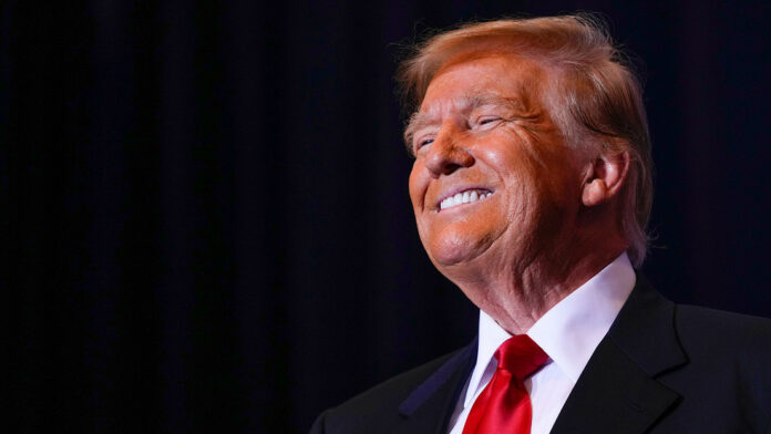 El posible regreso de Trump a la Casa Blanca es el tema de conversación en Davos