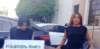 Mientras se conoce la medida de coerción contra Tekashi por supuesta violencia de género, un grupo de mujeres que aseguraron ser víctimas del flagelo protestaron pacíficamente a las afueras del Palacio de Justicia, en demanda de que sus casos sean también atendidos.