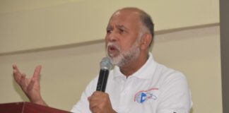 “Creemos que el presidente se quemó en esta materia”, dijo el presidente de la Asociación Dominicana de Profesores (ADP), Eduardo Hidalgo, al hacer una evaluación del discurso de rendición de cuentas y presentación de las memorias de las instituciones públicas ante el Congreso Nacional.