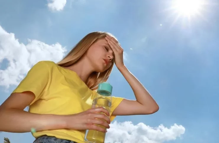 Onamet informa temperaturas ligeramente calurosas para hoy La Oficina Nacional de Meteorología (Onamet), informó este martes que la estabilidad atmosférica perdurará a consecuencia del sistema de alta presión, por lo que será evidente prolongadas horas de sol, nubosidad dispersa y ausencia de precipitaciones en la mayoría de las provincias.