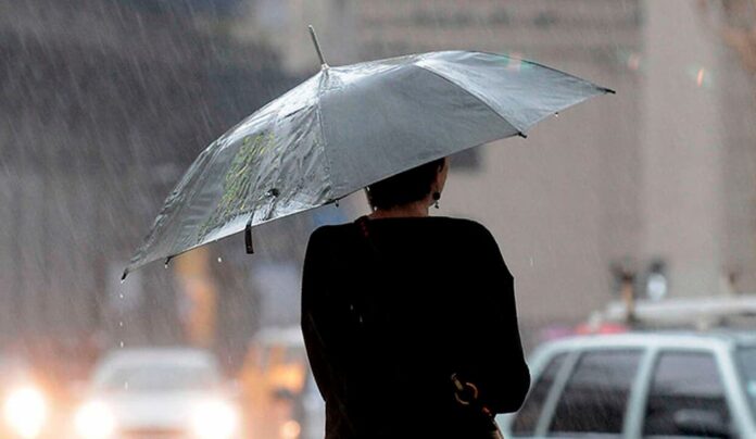 Vaguada se aleja pero seguirán lluvias débiles La Oficina Nacional de Meteorología (Onamet). informó este jueves que las condiciones del tiempo para el territorio dominicano comenzarán a cambiar en casi toda la geografía nacional, como resultado del alejamiento de la vaguada frontal que por varios días se mantuvo incidiendo sobre nuestra área de pronósticos.