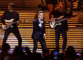 Luis Miguel le responde a fan que asistió tres veces a su concierto