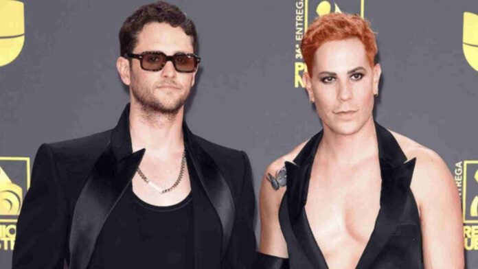 A miembros de RBD le niegan entrada a Premios lo Nuestro 2024 A través de un video en las redes sociales los cantantes Christian Chávez y Christopher Uckerman de RBD denunciaron que se quedaron fuera de los Premios Lo Nuestro 2024, realizados ayer en el Kaseya Center, ubicado en Miami, Florida.