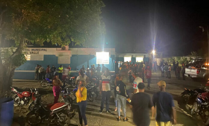 Fallecen tres personas y cinco resultaron heridas tras ser atacadas a tiros en el municipio El Valle, en la provincia Hato Mayor.