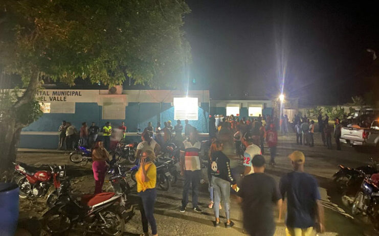 Fallecen tres personas y cinco resultaron heridas tras ser atacadas a tiros en el municipio El Valle, en la provincia Hato Mayor.