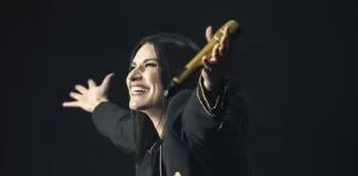 Un hombre dispara 17 veces contra la sala de conciertos Accor Arena de París durante un concierto de Laura Pausini