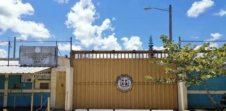 Gregorio Matos Carrasco, el recluso que en enero mató a su pareja sentimental mientras lo visitaba en la Fortaleza La Concepción, fue encontrado ahorcado este jueves en una celda del Centro de Corrección y Rehabilitación El Pinito, donde fue trasladado tras el crimen.