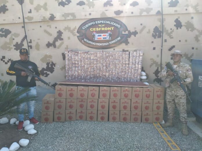 Cesfront detiene haitiano que trató de introducir a RD 252,200 unidades de cigarrillos El Cuerpo Especializado de Seguridad Fronteriza Terrestre (Cesfront) tras realizar las habituales inspecciones en el puesto de chequeo en Carrizal, Elías Piña, incautó a un nacional haitiano la cantidad de 252,200 unidades de cigarrillos, marca Point, los cuales pretendía introducir al país de manera irregular.