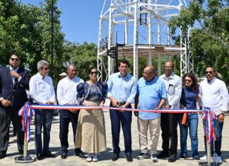 David Collado entrega el remozado parque Duarte de San Fernando, Montecristi nauguración de parque en Montecristi I Foto: Turismo El ministro de Turismo, David Collado, inauguró ayer martes la reconstrucción del emblemático parque Duarte, en esta localidad, a un costo superior a los 35 millones de pesos.