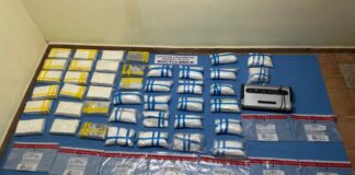 Agentes de la Dirección Nacional de Control de Drogas (DNCD) y miembros del Ministerio Público, confiscaron 41 paquetes de cocaína, en medio de un operativo de interdicción realizado en la provincia de Puerto Plata.
