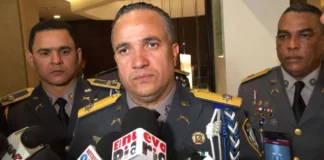 Se entregó la mañana de este viernes uno de los jóvenes identificados por la Policía como los responsables de la muerte a tiros de un tío del exdirector de la Policía Nacional, Ney Aldrin Bautista Almonte.