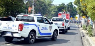 La Policía Nacional informó que agentes de la Dirección Central de Investigación (DICRIM) identificaron a dos presuntos delincuentes, señalados como los autores de la muerte por herida de bala del segundo teniente del Ejército de la República Dominicana (ERD), Fernando Pérez Beriguete, de 45 años, en hecho ocurrido en el sector Villa Liberación, Santo Domingo Este.