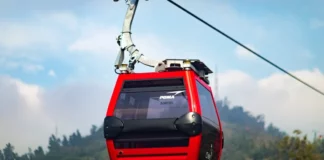 El “primer viaje” con los primeros pasajeros en las cabinas del Teleférico de Santiago se realizó este miércoles.