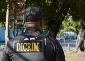 La Dirección de Investigaciones Criminales (Dicrim) de la policía Nacional y la fiscalía de Santiago identificaron a dos hombres, quienes supuestamente mataron a tiros al excoronel Francisco Antonio Fernández Bautista (Tony), tío del exdirector de la Policía Nacional, Ney Aldrín Almonte Bautista.