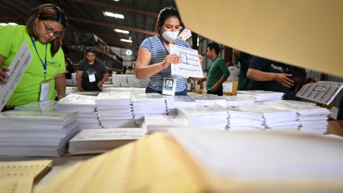 Este domingo, unos 6,2 millones de salvadoreños tendrán la posibilidad de elegir al próximo presidente y vicepresidente de ese país y a un nuevo Congreso con 60 legisladores.