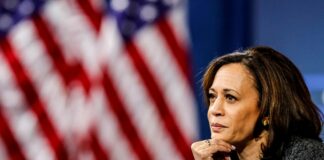 La vicepresidenta de Estados Unidos, Kamala Harris, se ha declarado capacitada para gobernar en medio de las críticas contra el presidente de Estados Unidos, Joe Biden, por sus continuos lapsus, especialmente después de que un informe sobre la retención de documentos clasificados le retratase como un hombre de avanzada edad «con mala memoria».