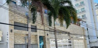 La Policía Nacional informó este jueves a las 6:00 pm la captura de tres personas vinculadas al asalto en las torres King y Nicole IX la madrugada del pasado 13 de febrero.