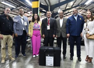 - El director nacional de Elecciones de la Junta Central Electoral (JCE), Mario Núñez Valdez, informó que con el envío al Distrito Nacional de 2,199 valijas con materiales electorales, despacho que se hará este martes, culmina el proceso de producción y distribución de los 16,851 kits que serán utilizados en las elecciones municipales de este domingo 18 de febrero de 2024.