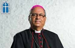 Luego de que un medio español vinculara al obispo Ramón Benito Ángeles Fernández a una supuesta agresión sexual, la Arquidiócesis de Santo Domingo negó que el prelado esté siendo investigado por el Vaticano con relación a ese caso.