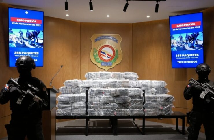 Ocupan 612 paquetes de cocaína y marihuana en las costas de Peravia