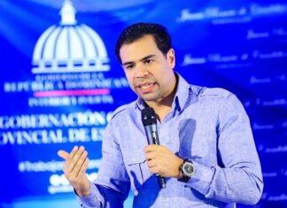 La ley de cine se queda como está, asegura Roberto Ángel Salcedo