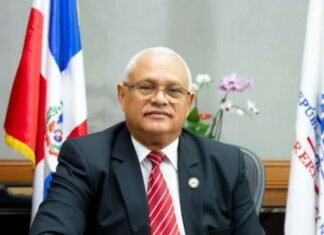 Desconocidos hackean celular del tesorero nacional, Luis Rafael Delgado