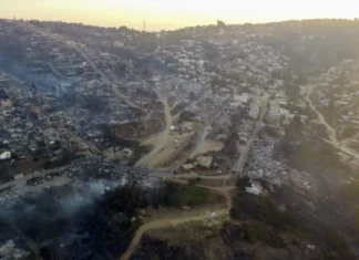 Chile decreta el estado de excepción por incendios que afectan a 1.100 casas en Valparaíso