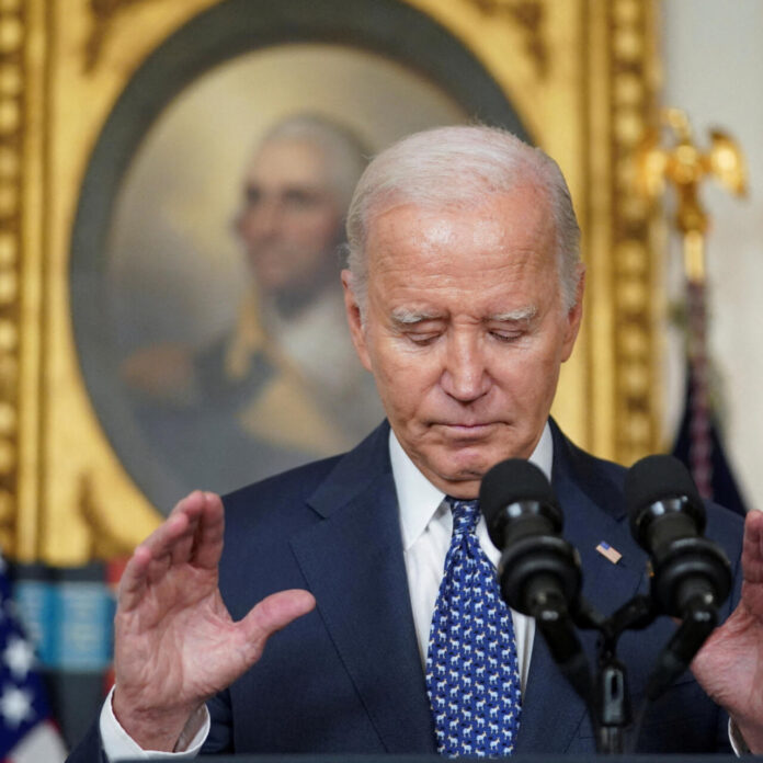 Profesionales médicos han intensificado el llamado al presidente Biden para que se someta a una prueba de competencia mental después del contundente informe del abogado especial Robert Hur, revelando que el octogenario no puede recordar hechos básicos sobre su propia vida y carrera.