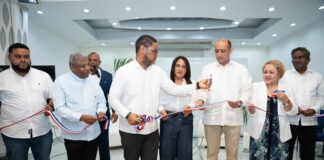 El presidente de la República, Luis Abinader, dejó iniciados los trabajos para la conversión en una terminal de cruceros del puerto Duarte, de Arroyo Barril.