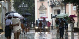 La Oficina Nacional de Meteorología (ONAMET), informó que este viernes el viento del sureste provocará aguaceros ocasionales en algunas localidades del país hasta primeras horas de la noche. Vaguada se alejó de nuestra área. Temperaturas calurosas en el día, siendo agradables durante la noche y madrugada.