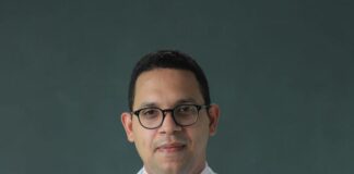 A propósito de conmemorarse el 4 de marzo el Día Mundial de la Obesidad, el doctor Héctor Sánchez Navarro recomienda sustituir los alimentos procesados, beber suficiente agua, unirse a páginas de motivación fitness y buscar ayuda profesional.