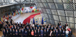 La Comunidad de Estados Latinoamericanos y Caribeños (Celac) plasmó en la Declaración de Kingstown su respaldo al proceso y las conversaciones de paz en Colombia y también al respeto de la integridad territorial del área.