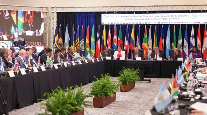 Celac pide diálogo urgente y amplio sobre situación de Haití. La Comunidad de Estados Latinoamericanos y Caribeños (Celac) pidió un diálogo urgente y extenso entre sociedad civil y los actores políticos de Haití para hallar una salida a la inestabililidad, confirmó hoy la Declaración de Kingtown.