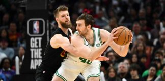Cleveland planta bandera en la NBA a costa de Boston