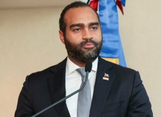 CODESSD anuncia debate entre candidatos al senado por el DN El Consejo de Desarrollo Económico y Social de Santo Domingo (CODESSD), anunció que los candidatos a la senaduría por el Distrito Nacional se enfrentaran en un debate este lunes 4 de marzo a través de una gran cadena de medios de comunicación.
