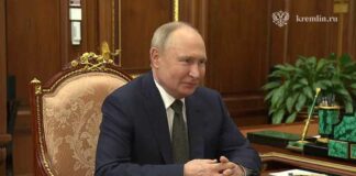 Rusia tiene más amigos que enemigos, pero es un honor tanto ser amigo como adversario, declaró hoy el presidente Vladímir Putin, en una reunión con el alcalde de Moscú, Serguéi Sobianin.